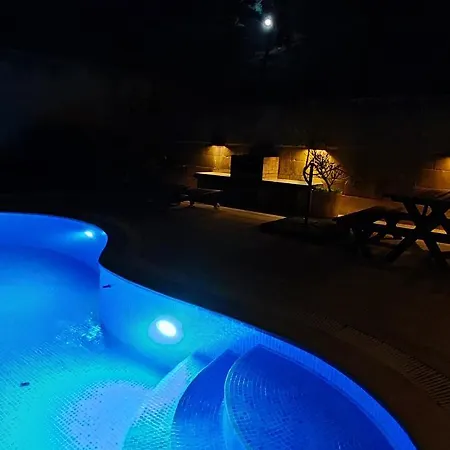 Razzett Ziffa * Victoria