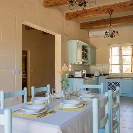 Razzett Ziffa Feriehus Victoria