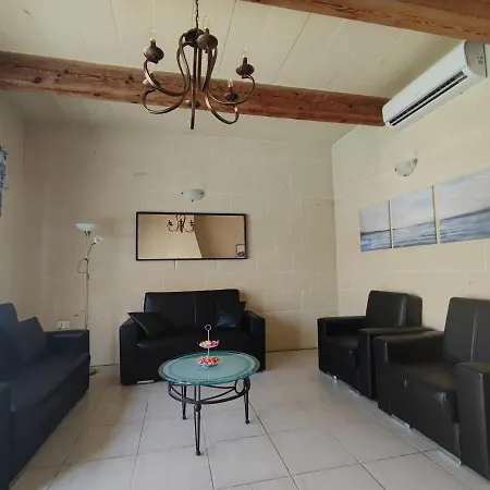 Razzett Ziffa * Victoria