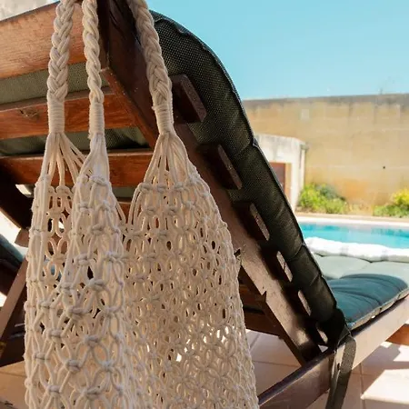 Razzett Ziffa Prázdninový dům *