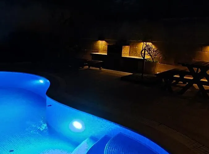 Razzett Ziffa * Victoria